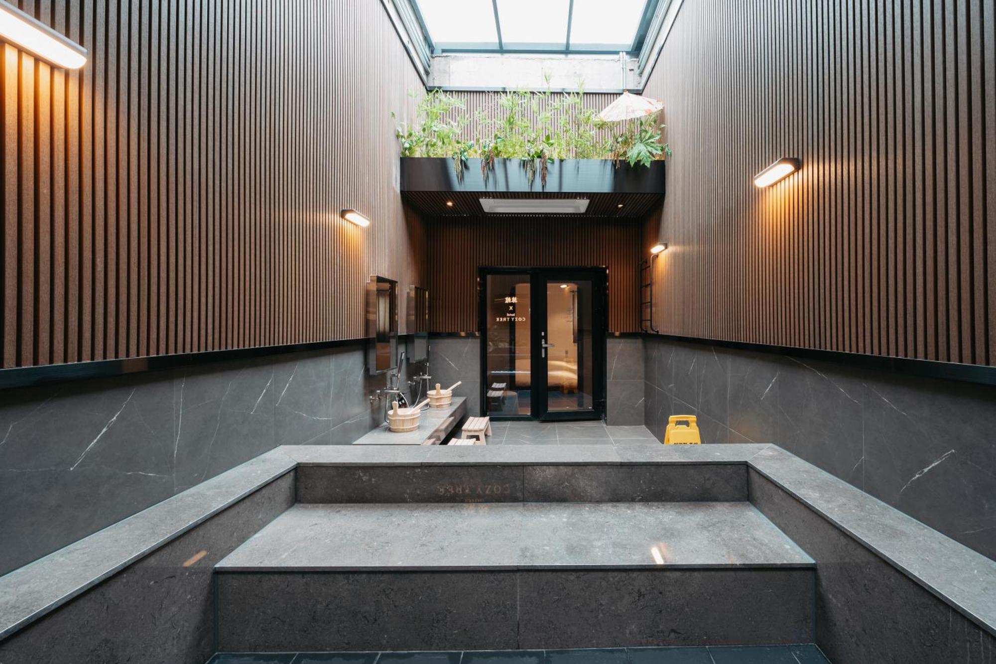 Cozy Tree Hotel Seomyeon Busan Buitenkant foto